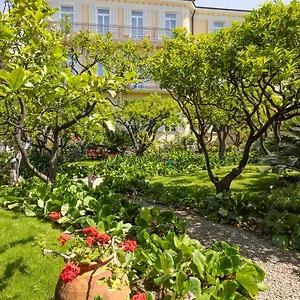 hotel-villa-elisa.hotelitalianriviera.com/