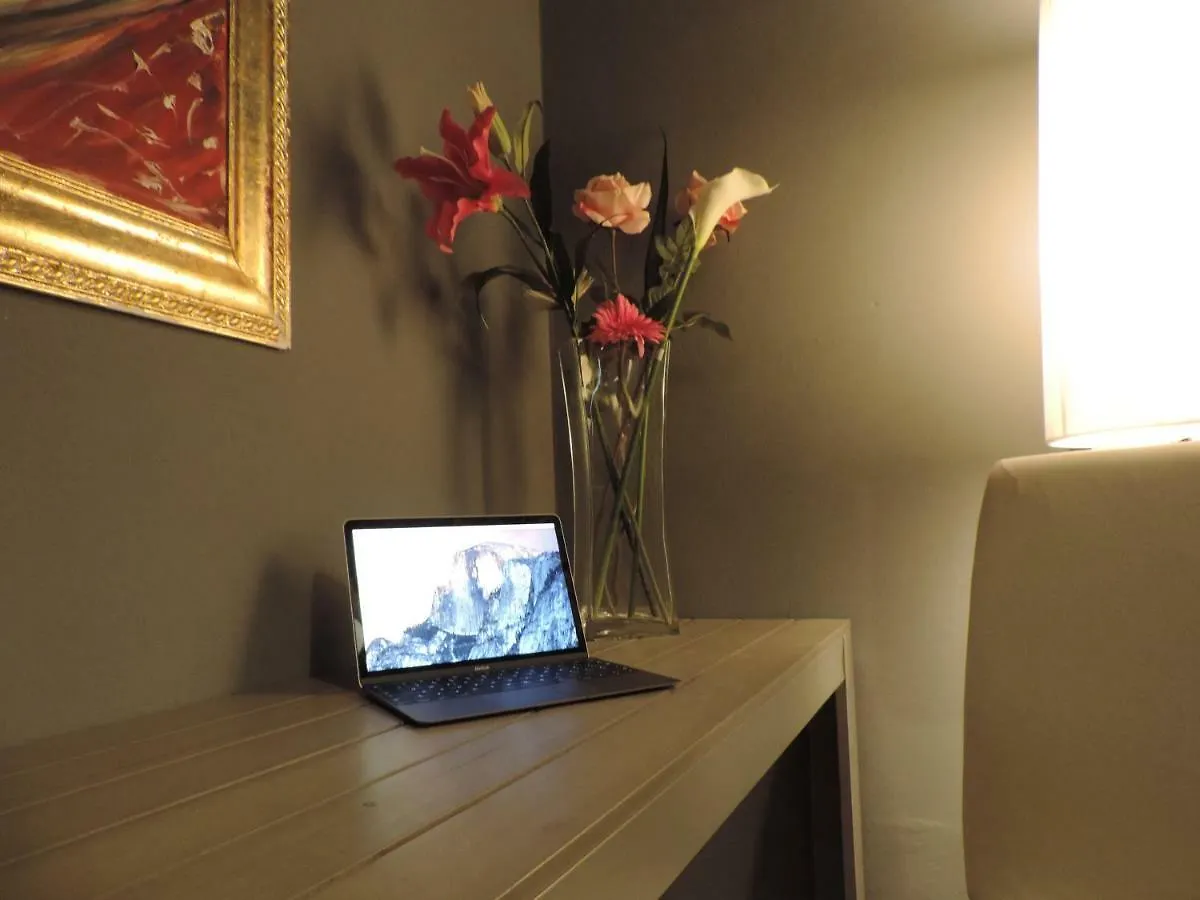 Konukevi Corridoni Suites Pisa